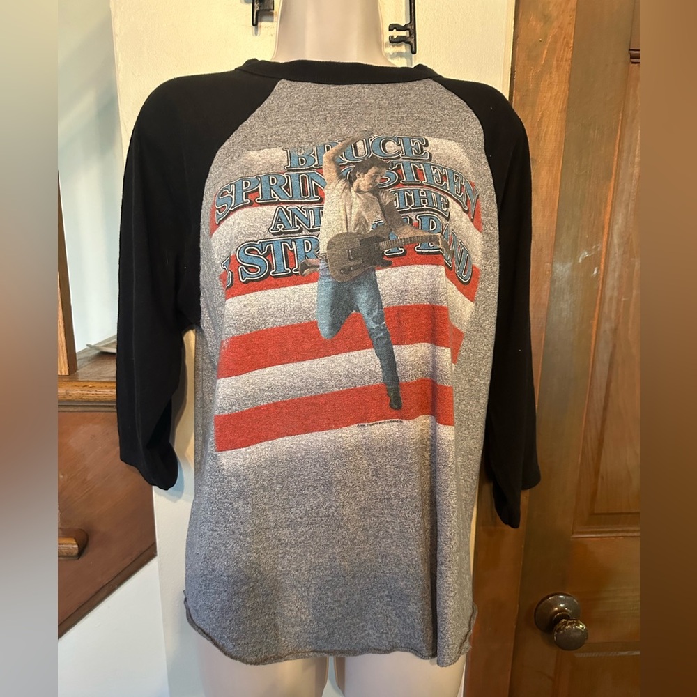 Vintage Bruce Springsteen &The E Street Band 3/4 sleeve raglan tee. Size L.